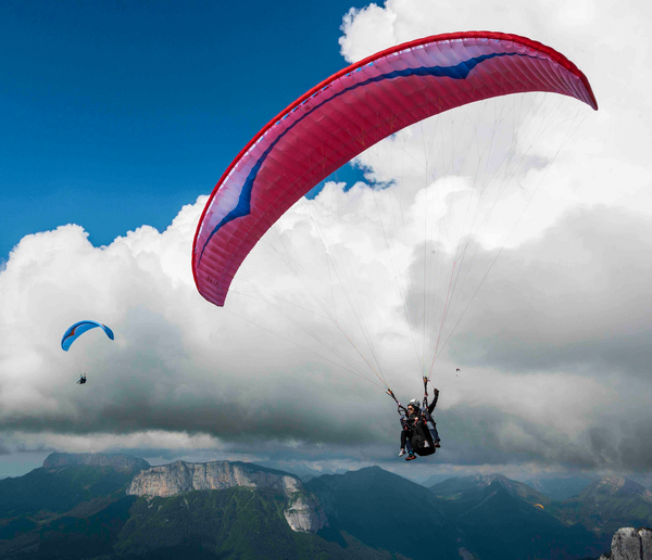 Is Paragliding Safe? Your Guide to Managing Risk.